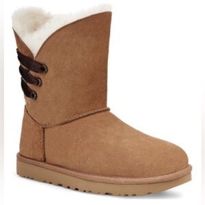 UGG Constantine boots w/satin laces Women’s size 5 NIB